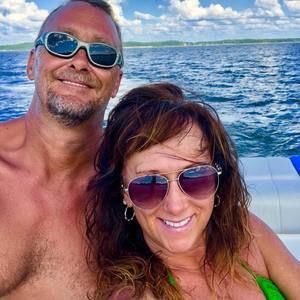 Meet your Posher, Tonjua